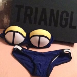 Strapless Triangl look alike bathing suit